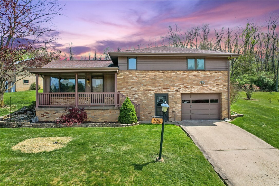 Property Photo: 180 Verona Dr PA 15301