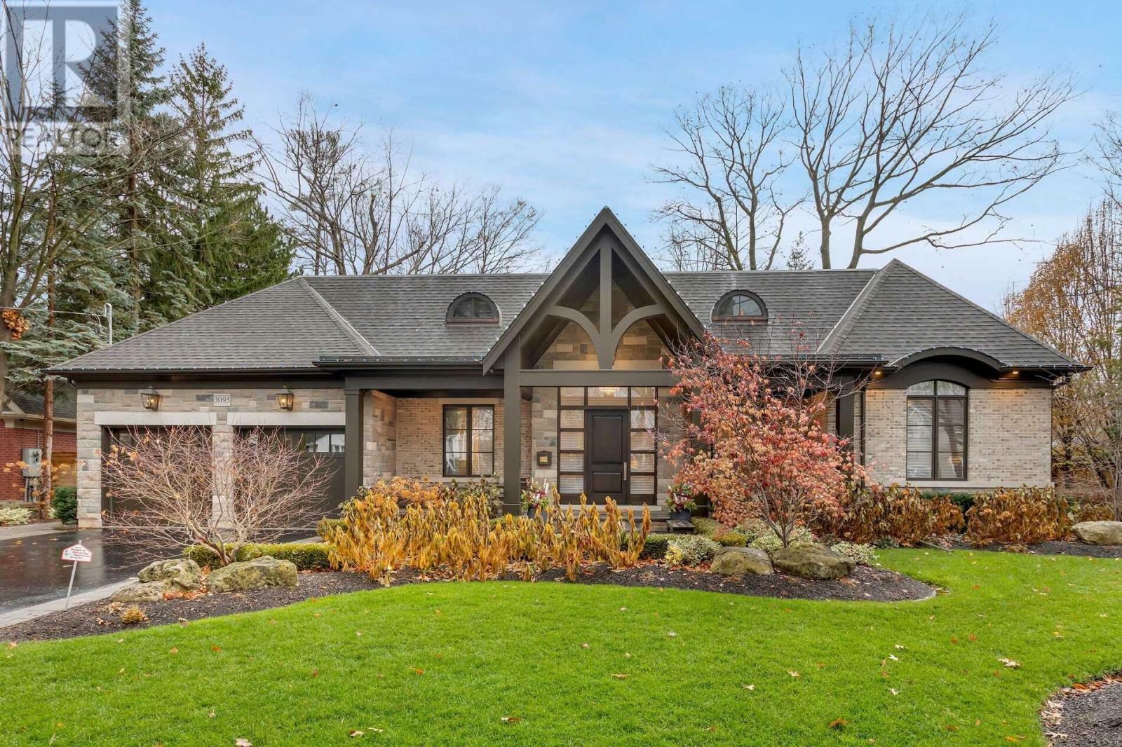 Property Photo:  3095 Woodland Park Drive  ON L7N1K8 