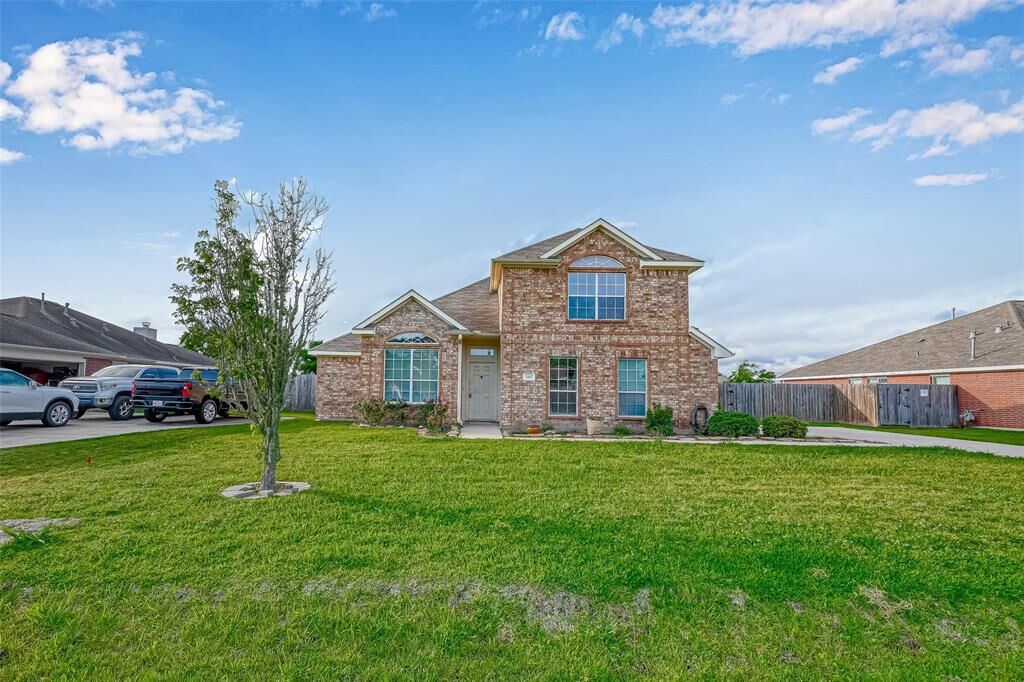 Property Photo: 5007 E Cotton Creek Drive TX 77523