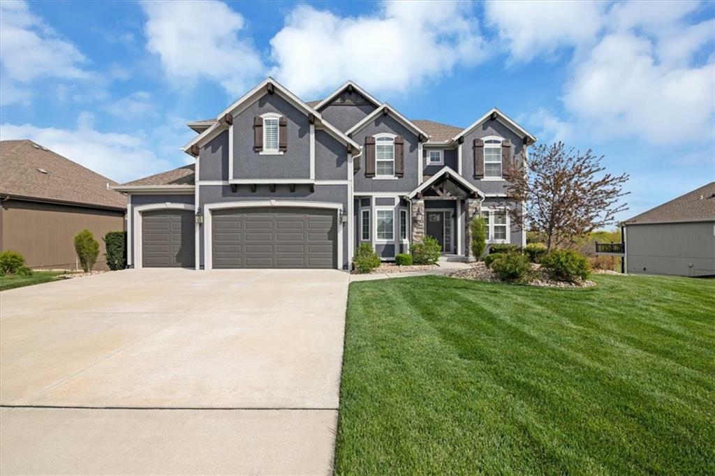 9855 Belmont Drive  Lenexa KS 66227 photo