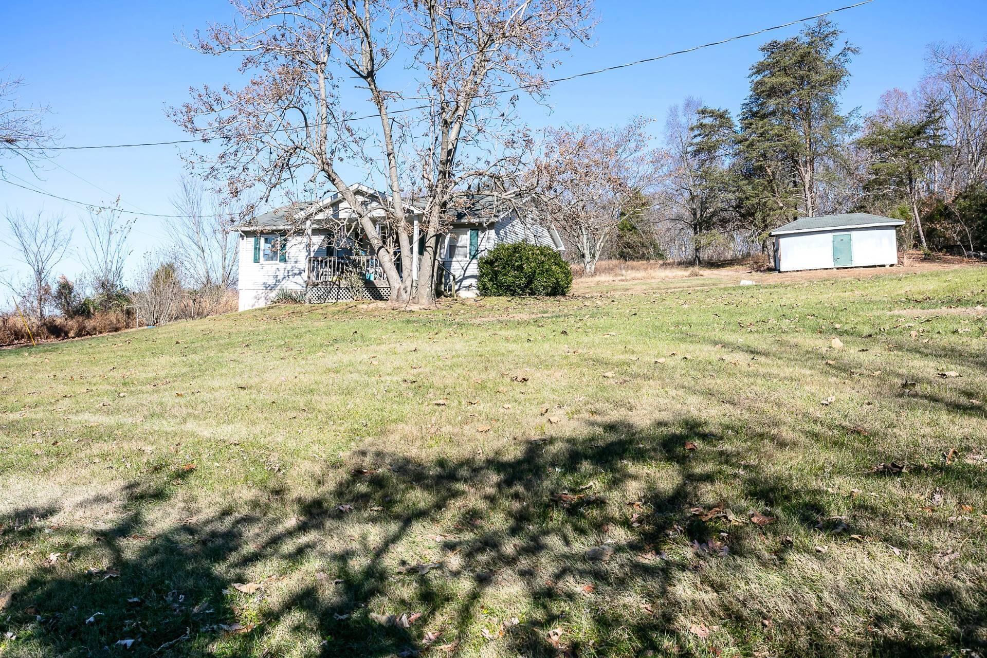 260 Hall Simpson Road  Loretto KY 40037 photo
