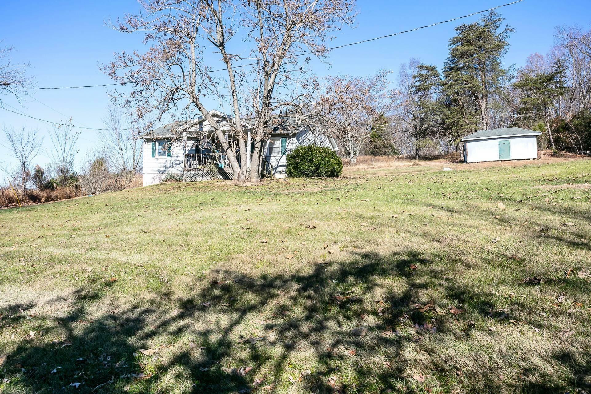Property Photo: 260 Hall Simpson Road KY 40037