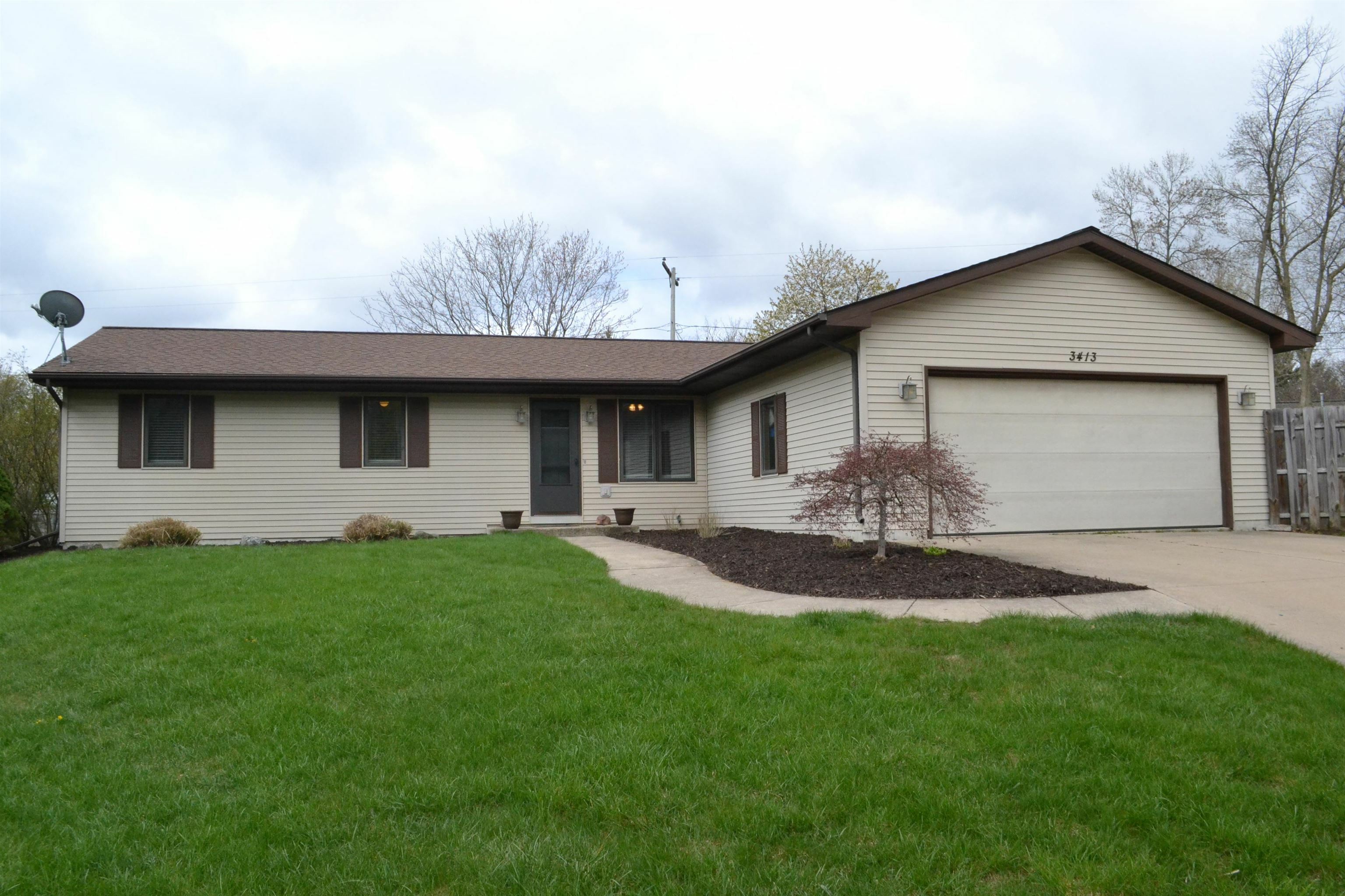 Property Photo:  3413 Collingwood Ct.  MI 48642 