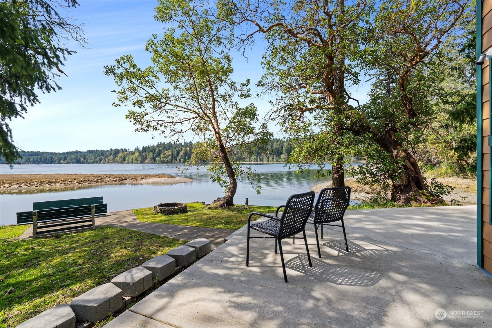 Property Photo:  1480 E South Island Drive  WA 98584 