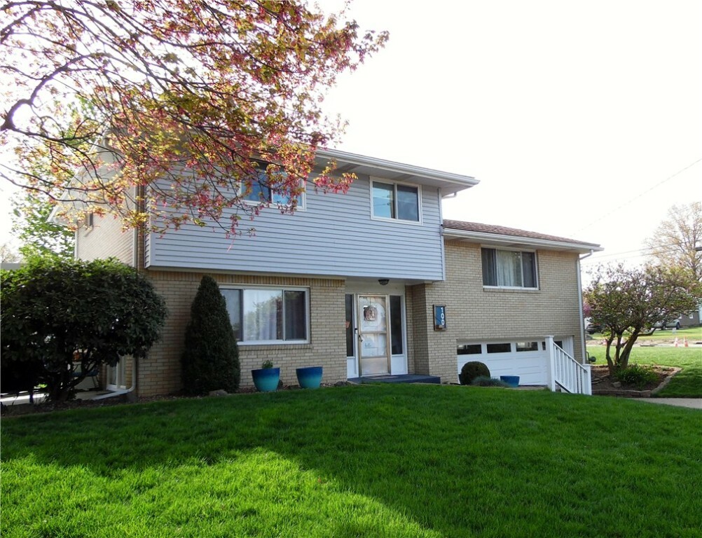 Property Photo:  100 McWilliams Dr  PA 15065 