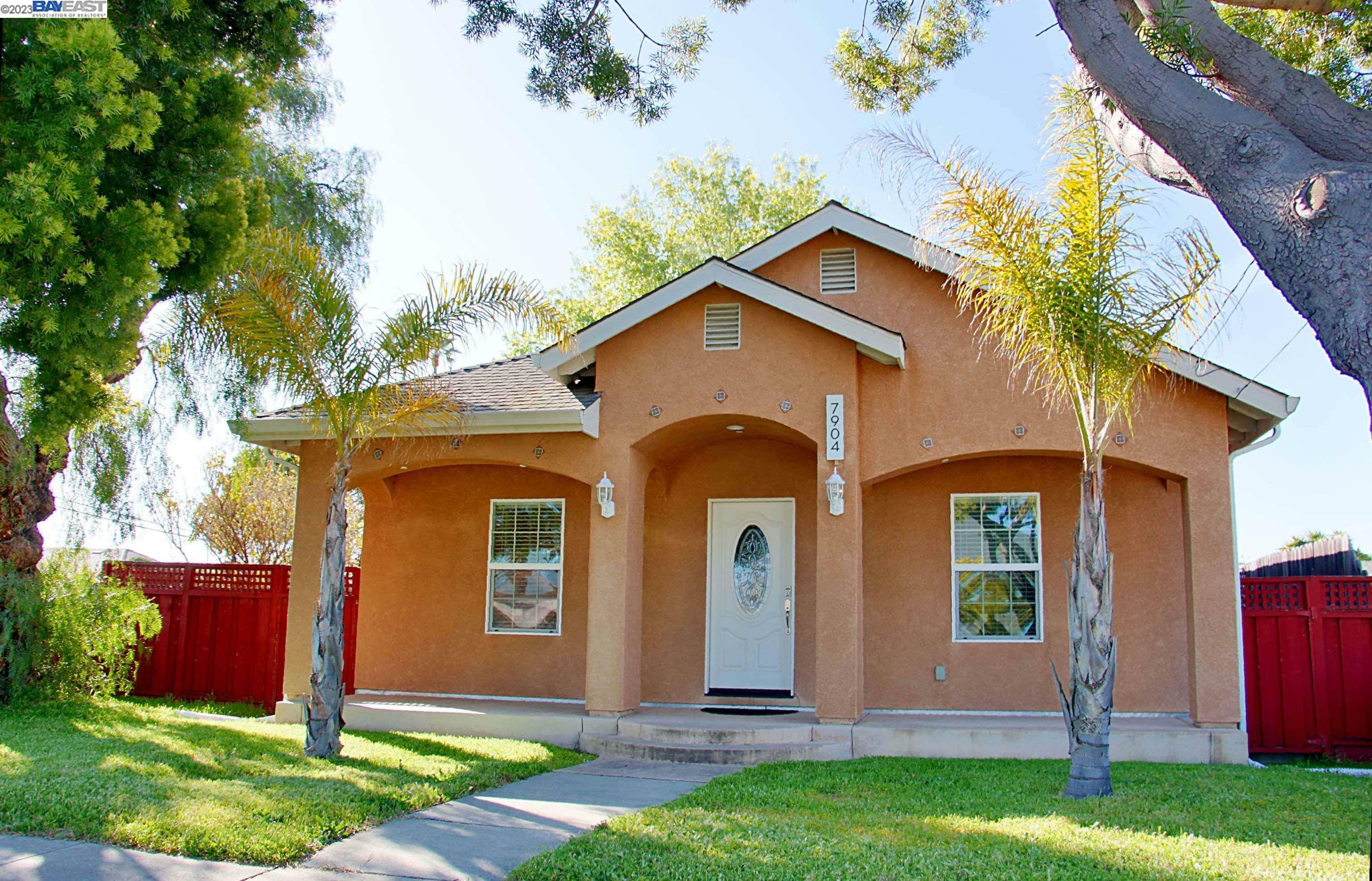 Property Photo:  7904 Wells Ave  CA 94560 