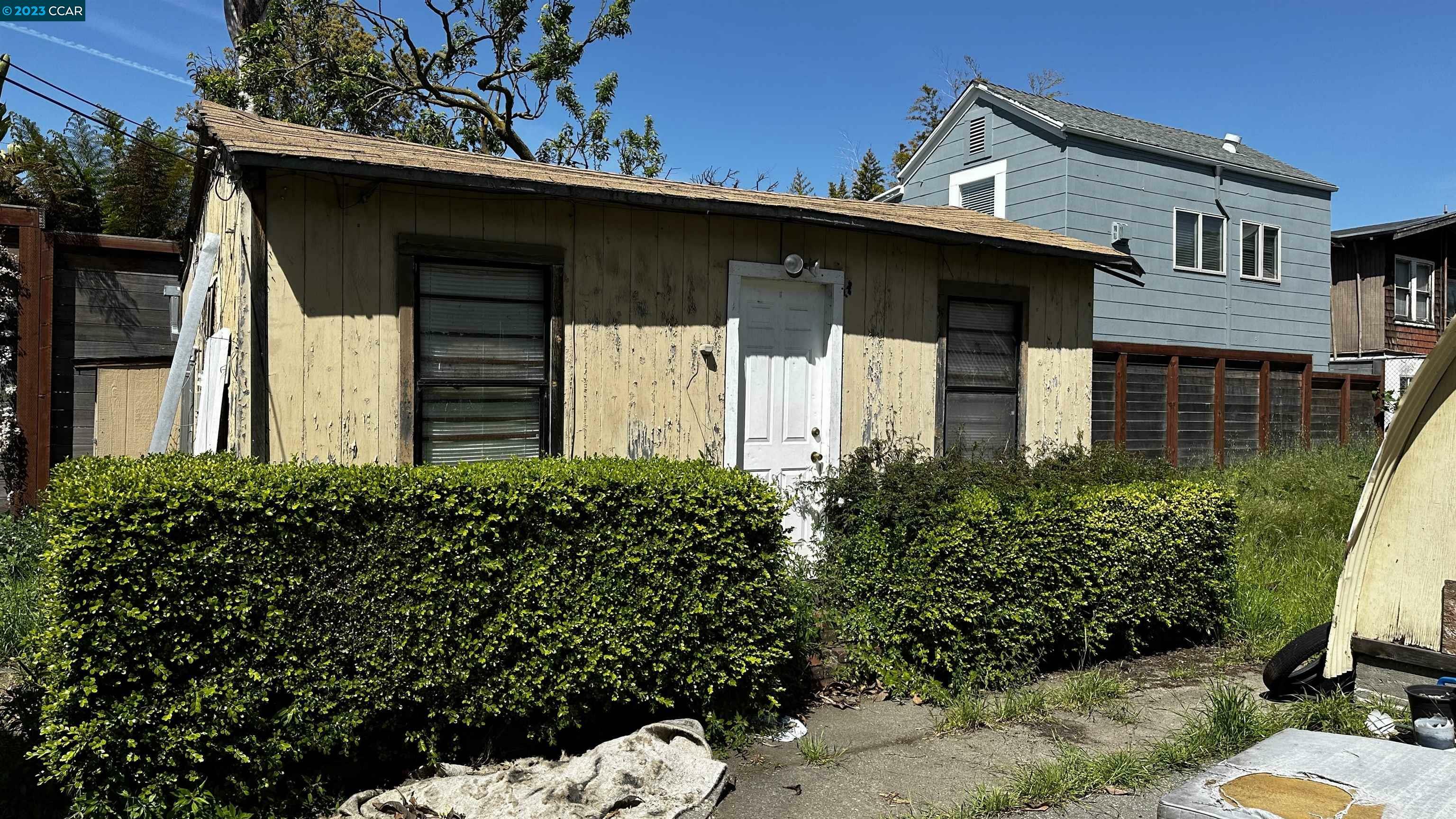Property Photo: 1206 62nd St CA 94608