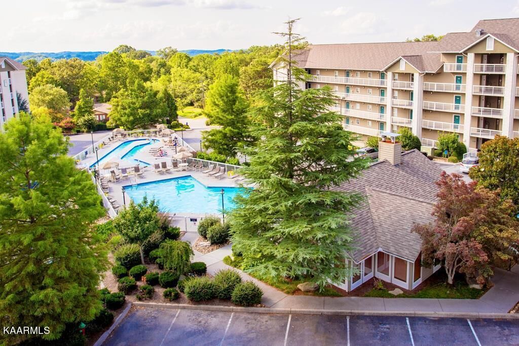 Property Photo:  205 Ogle Drive Unit 253  TN 37863 