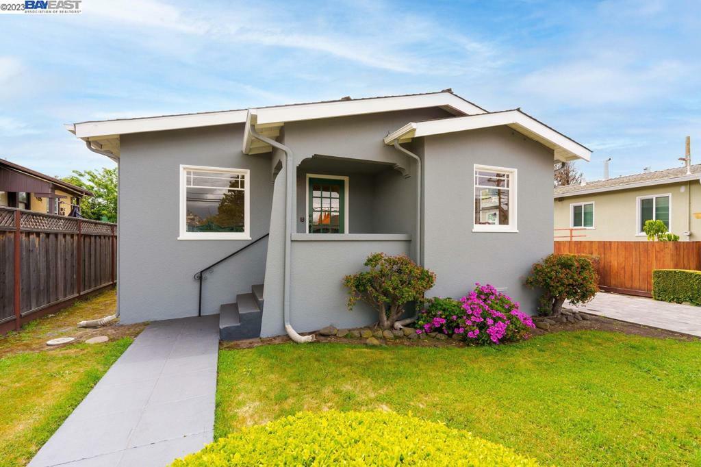 Property Photo:  269 Marina Blvd  CA 94577 