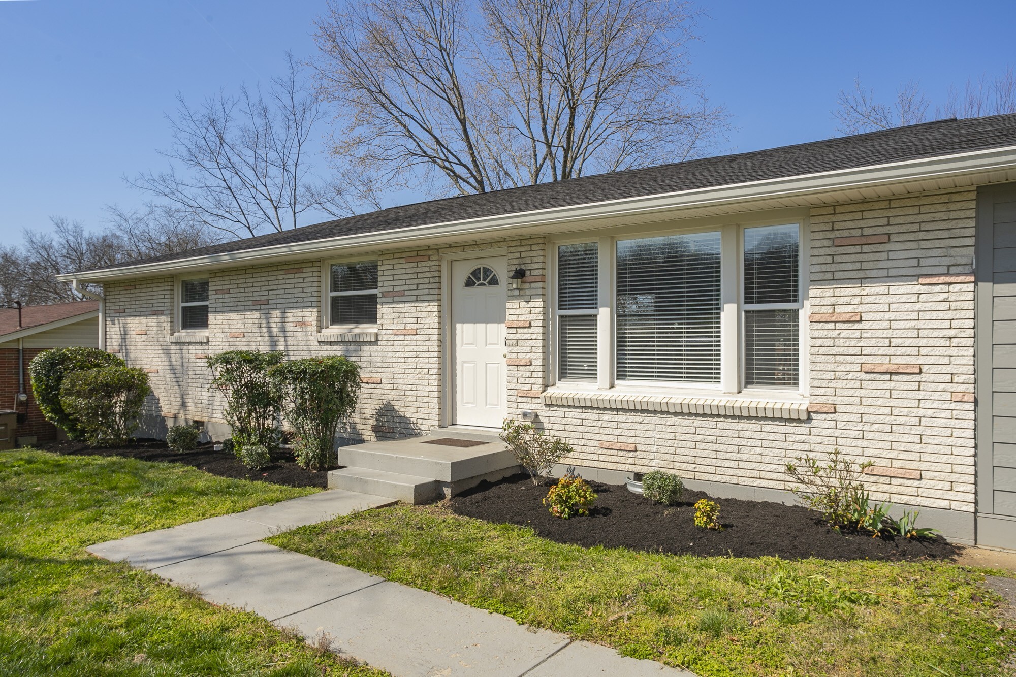 Property Photo:  3191 Robwood Dr  TN 37207 
