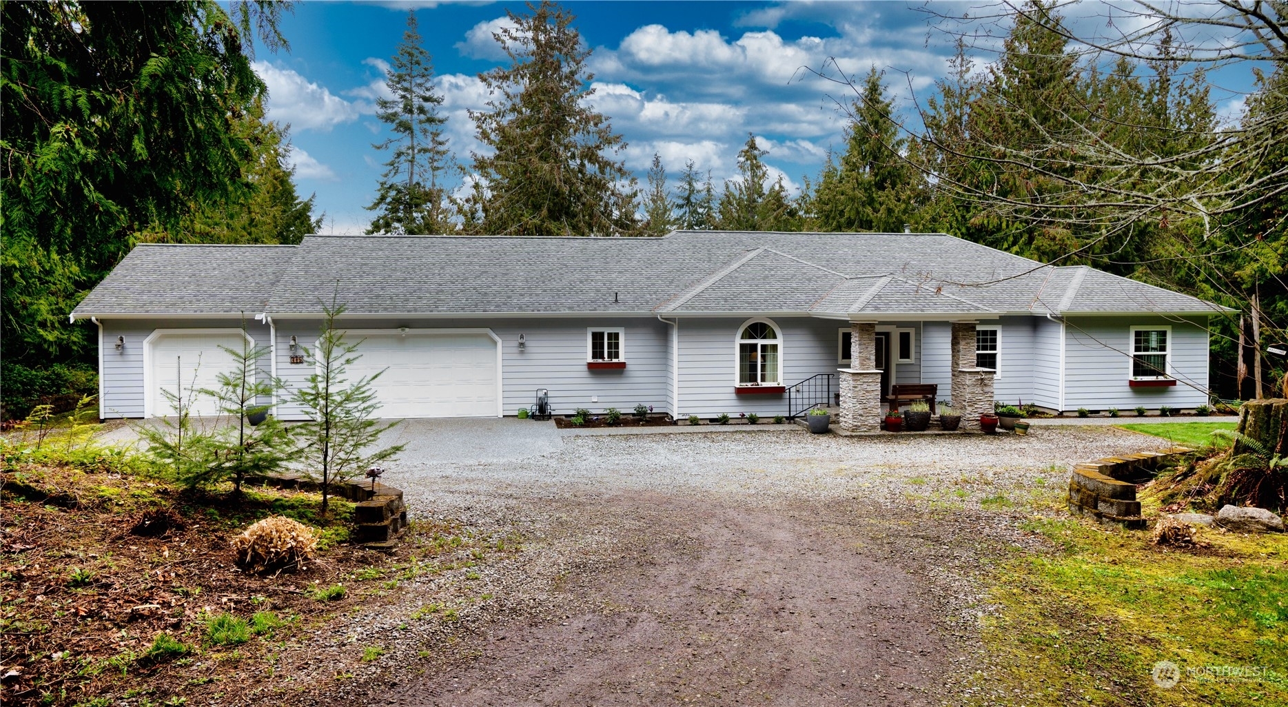 Property Photo:  715 Palo Alto Road  WA 98382 