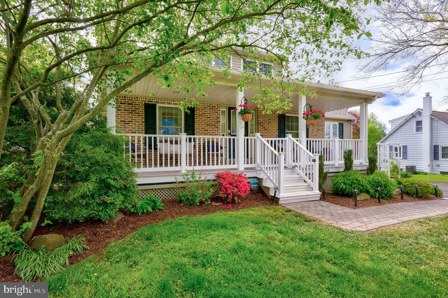 Property Photo: 1404 Hilltop Road PA 19464