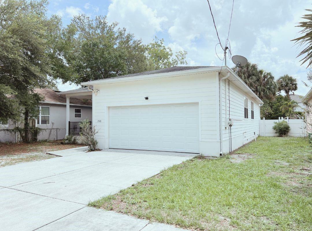 Property Photo:  708 W Adalee Street  FL 33603 