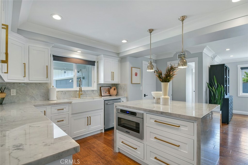 Property Photo: 1609 Ruth Lane CA 92660