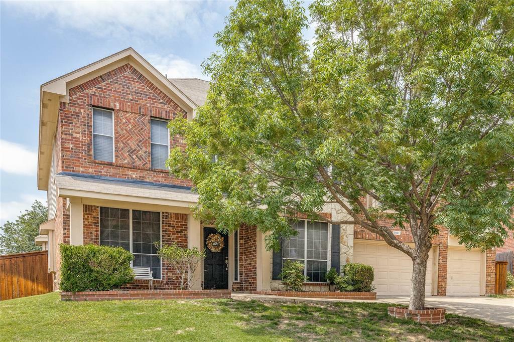 Property Photo: 7901 Durgans Hill Court TX 76137