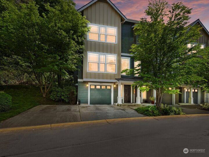 9216 162nd Place NE 1101  Redmond WA 98052 photo