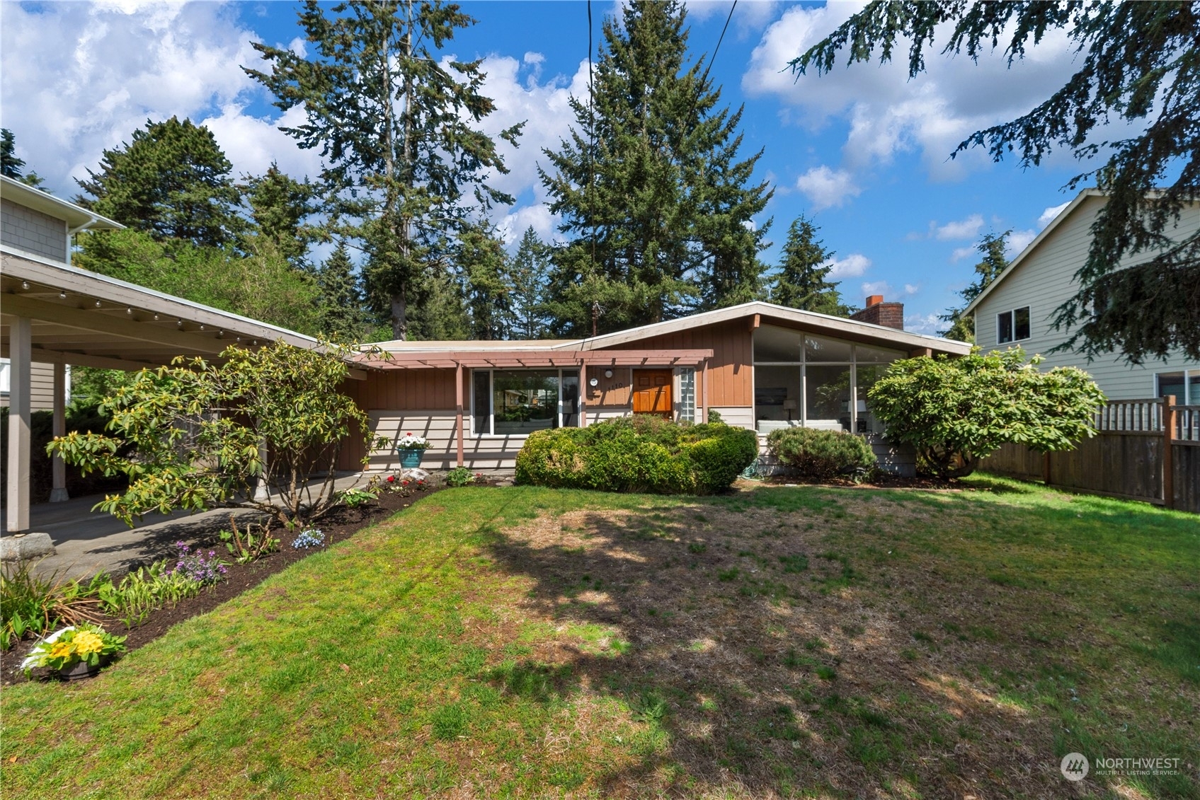 Property Photo: 1110 NE 152nd Street WA 98155
