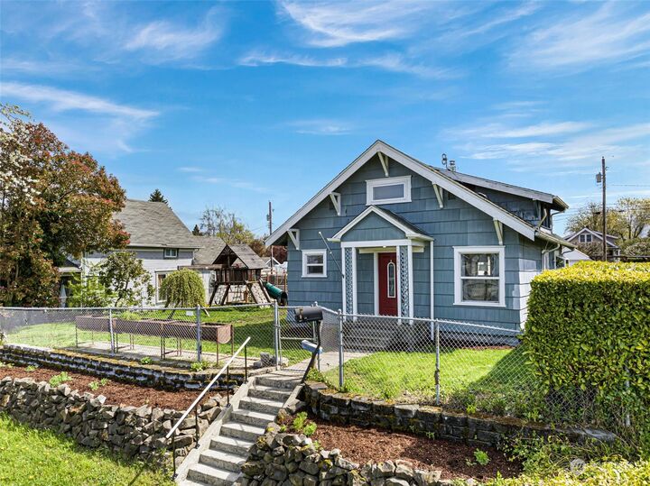 Property Photo:  3627 E E Street  WA 98404 