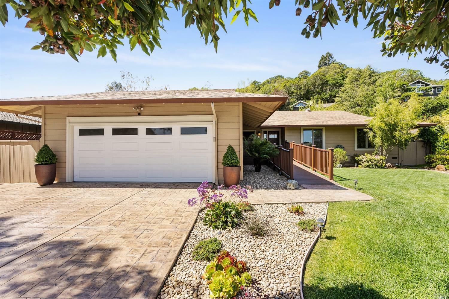 Property Photo: 19 Peacock Drive CA 94901