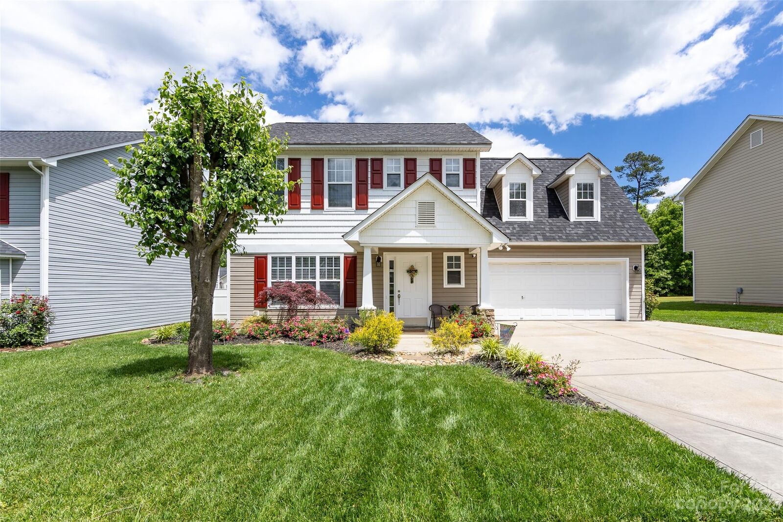 Property Photo:  8911 Comstock Court  NC 28097 