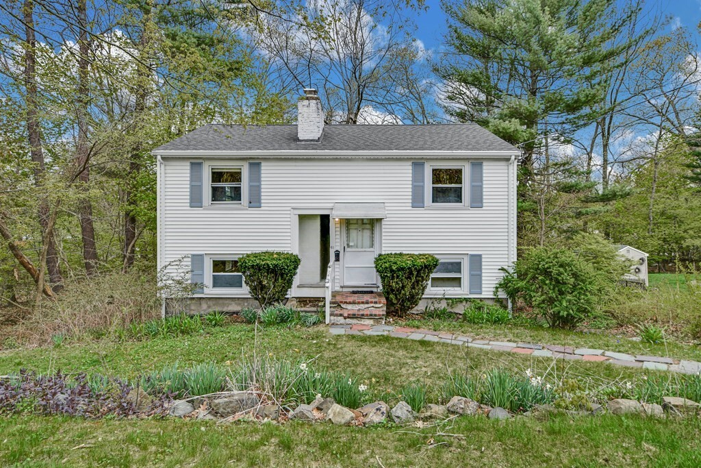Property Photo:  61 Winslow Road  MA 01867 