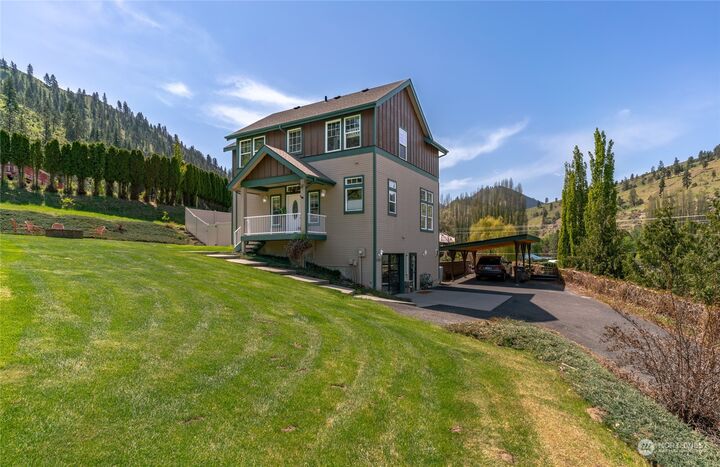Property Photo:  5285 Patrick Lane  WA 98815 