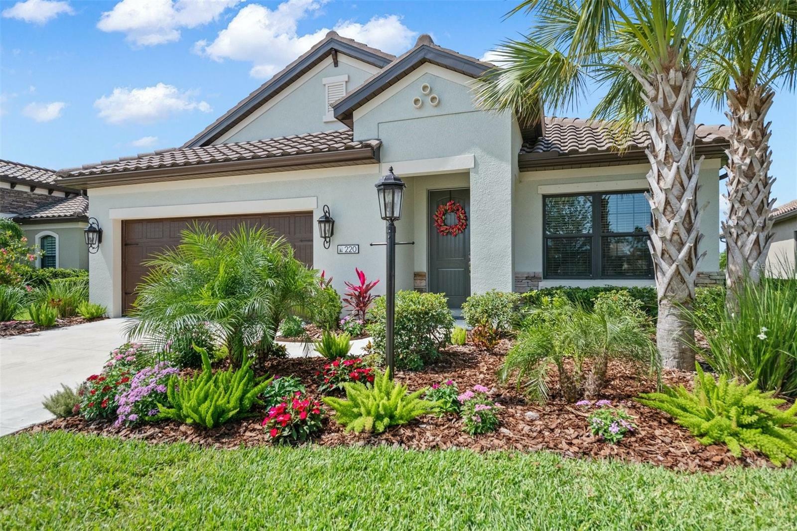 Property Photo: 220 Cassano Drive FL 34275