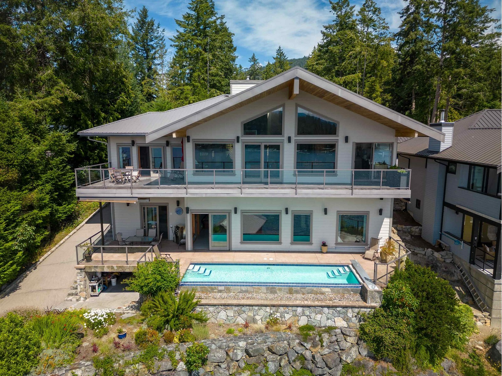 Property Photo: 5055 Panorama Drive BC V0N1S1