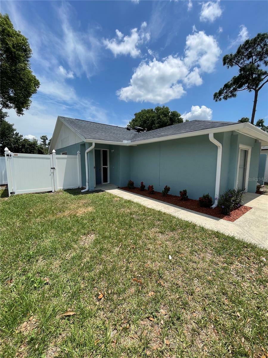 Property Photo:  5417 Serene Lane  FL 32822 