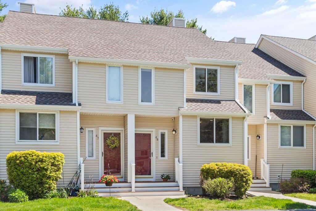 Property Photo: 46 Gaslight Ln 46 MA 02356