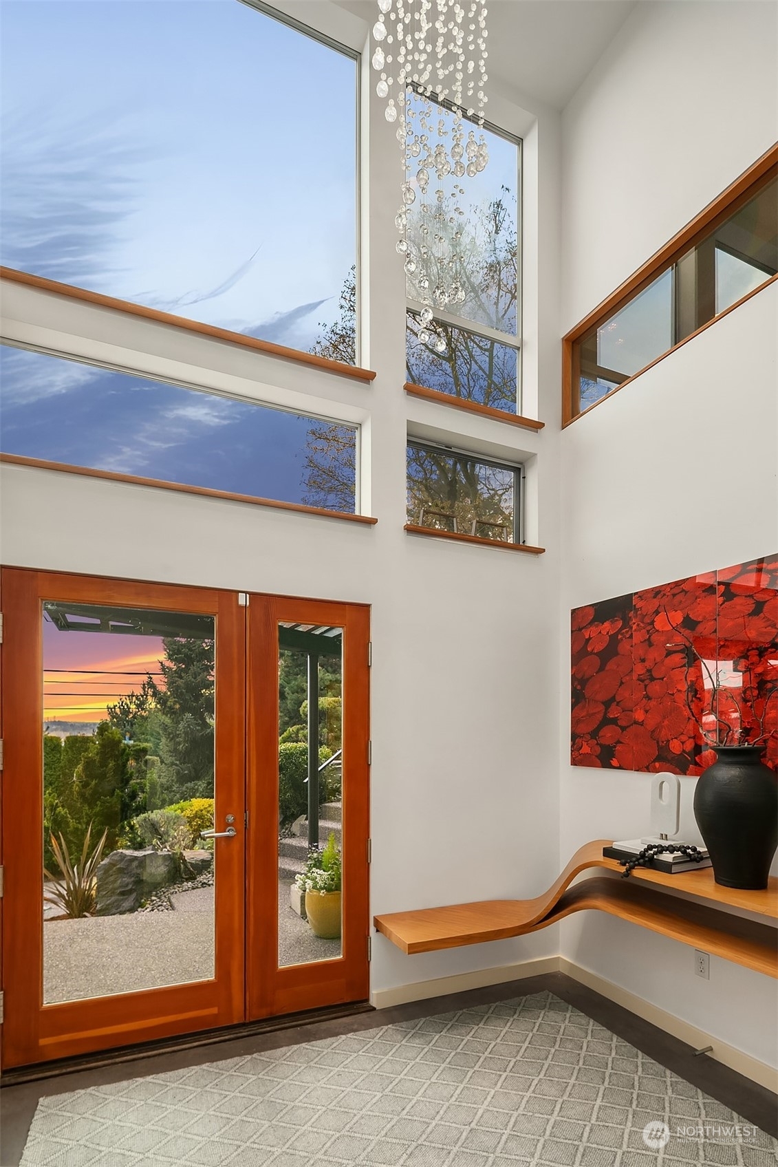 Property Photo: 8124 NE Juanita Drive WA 98034