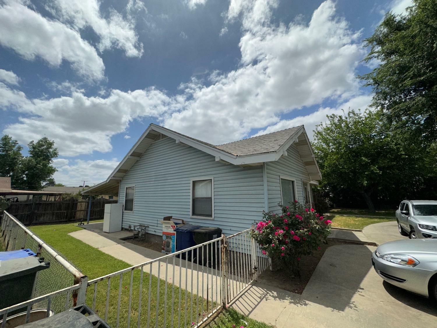 Property Photo: 405 Spencer Avenue CA 93272