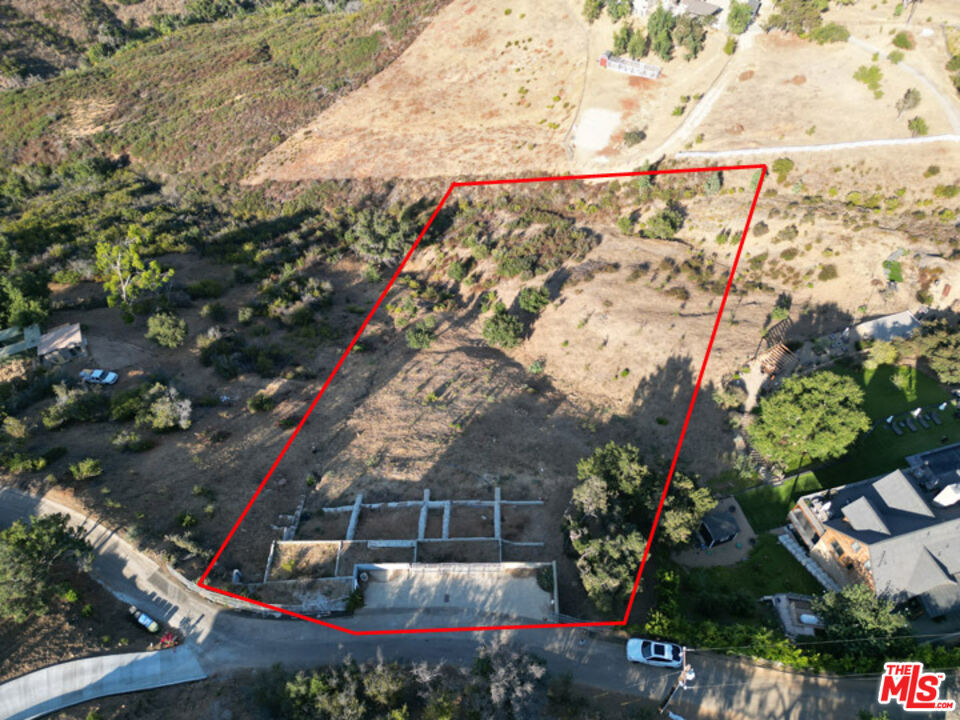 Property Photo:  1932   Newell Rd  CA 90265 