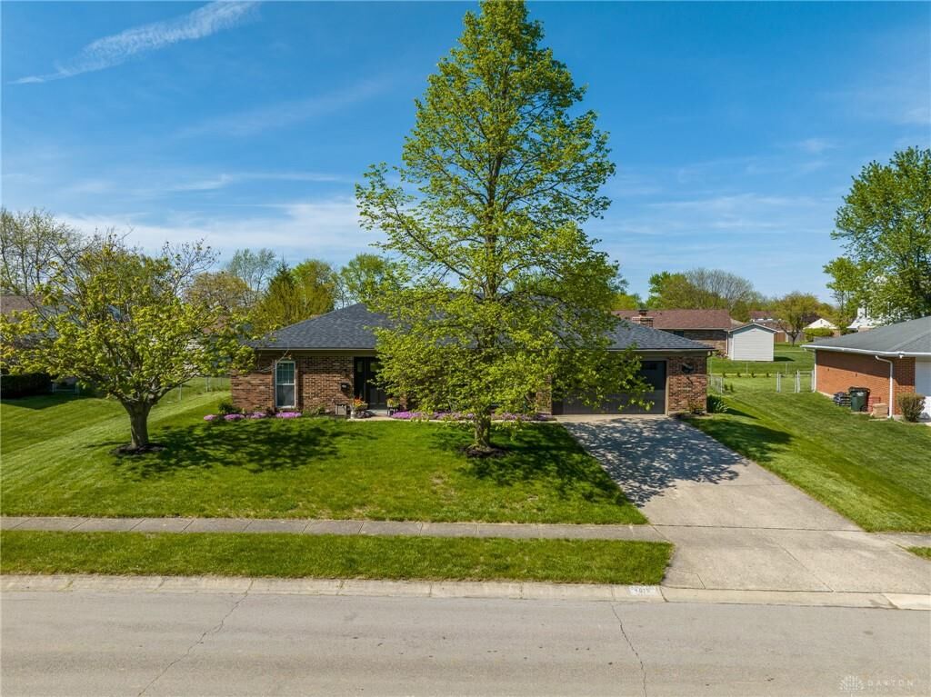 Property Photo: 4615 Dartford Road OH 45322