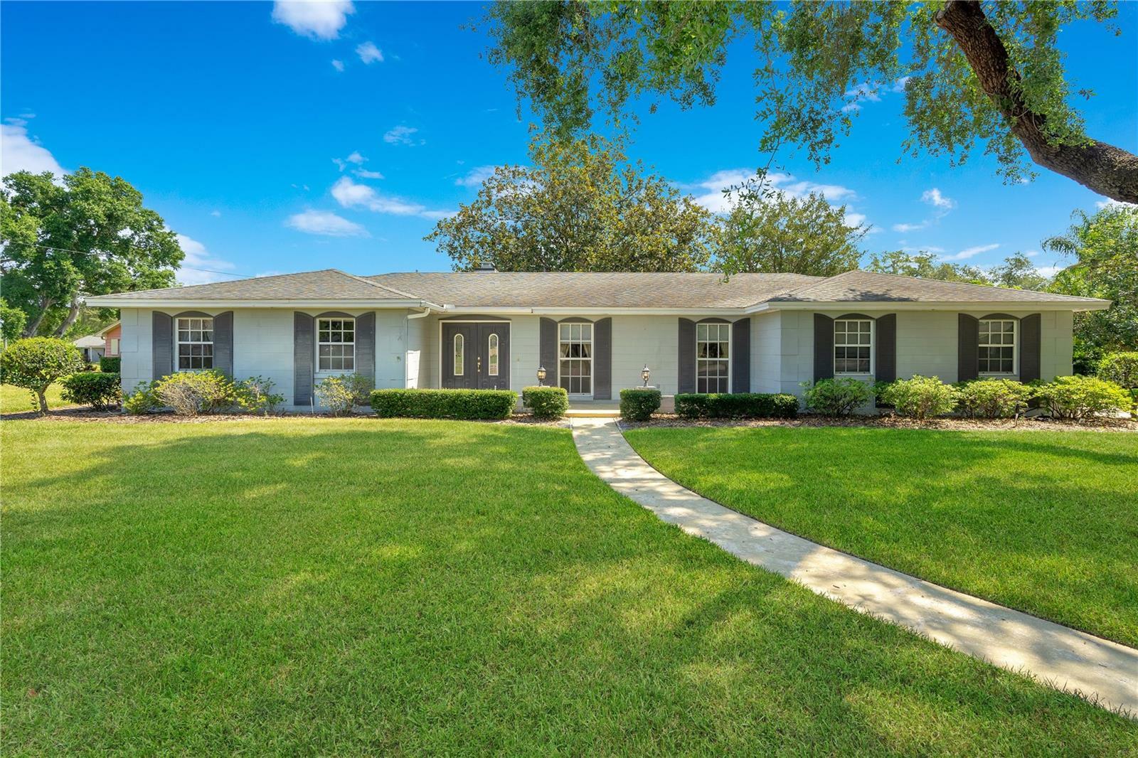 Property Photo:  401 Hermitage Drive  FL 32701 