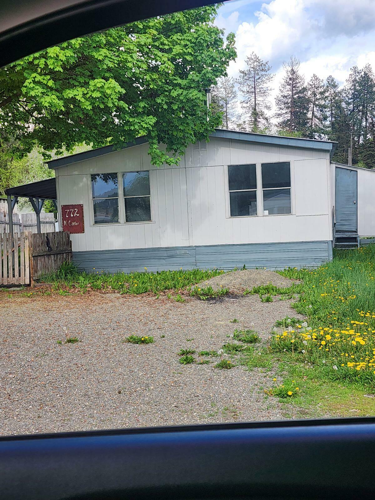 Property Photo:  772 N Carter #32 St  WA 99114 