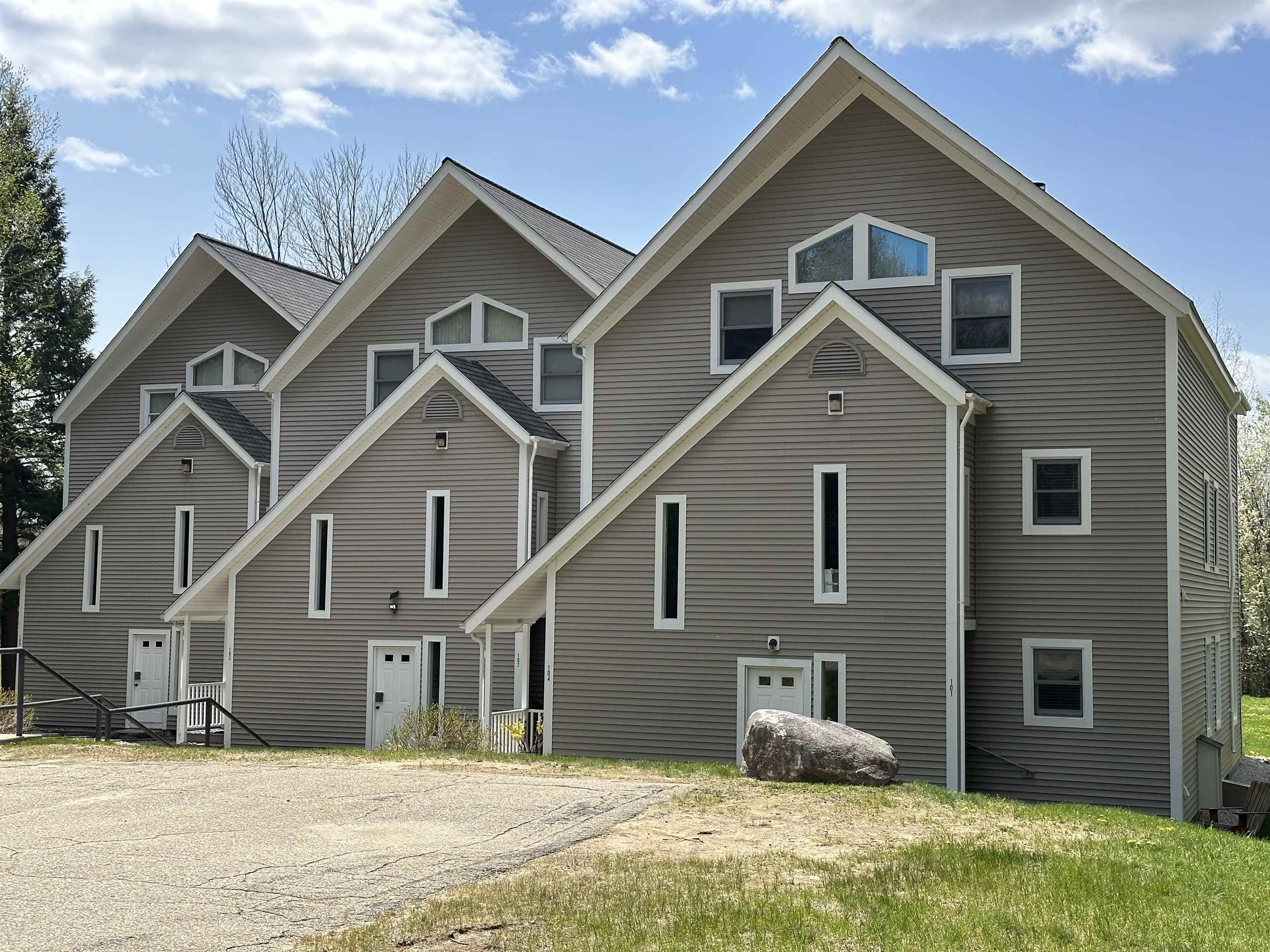 Property Photo: 29 Overlook Drive 101 NH 03813