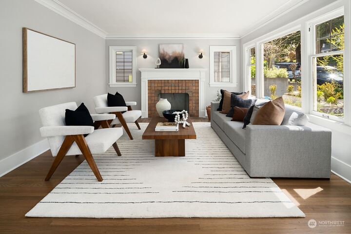 Property Photo: 308 Howe Street WA 98109