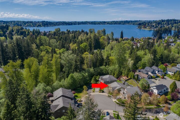 Property Photo:  506 125th Avenue NE  WA 98258 