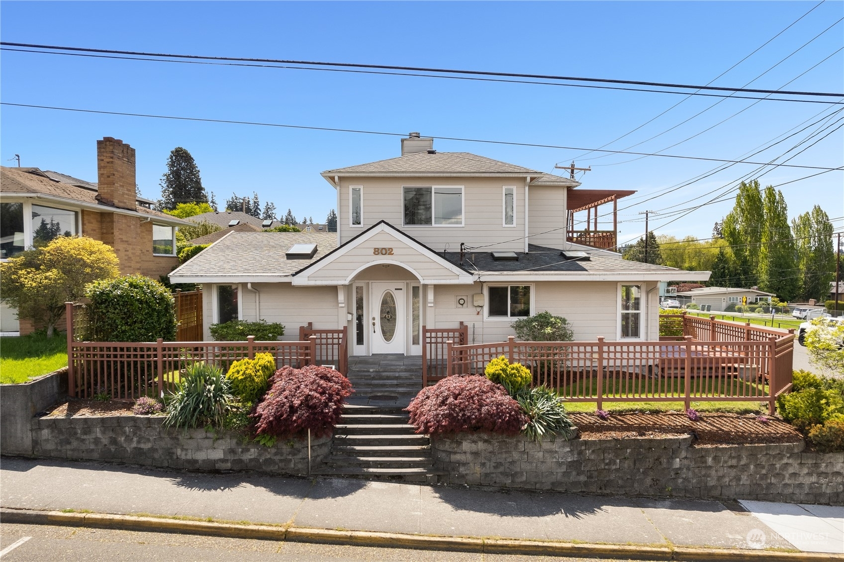 Property Photo:  802 Main Street  WA 98020 