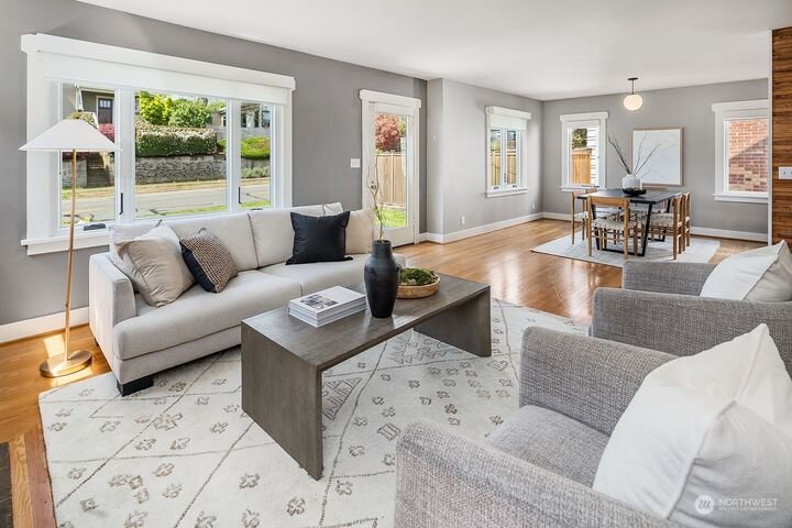 Property Photo: 3848 35th Avenue SW WA 98126