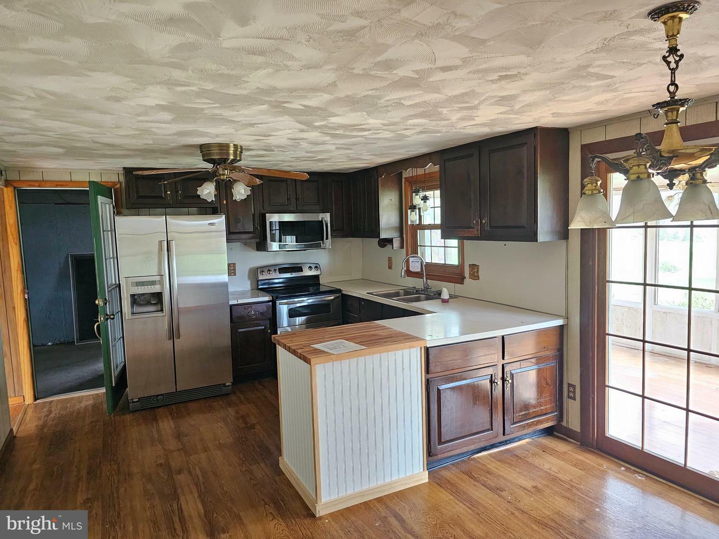 Property Photo: 6 Wanette Avenue PA 17372
