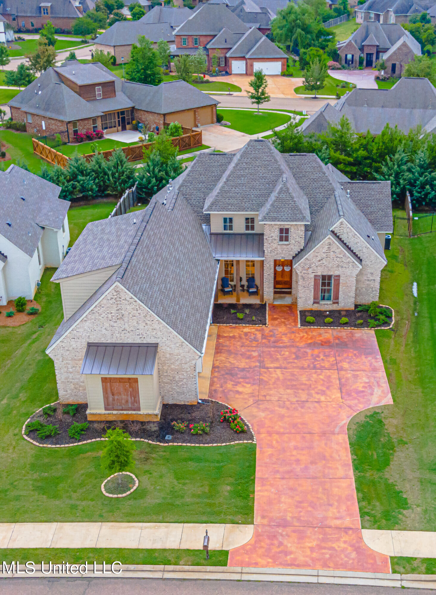 Property Photo:  112 Venice Way  MS 39110 