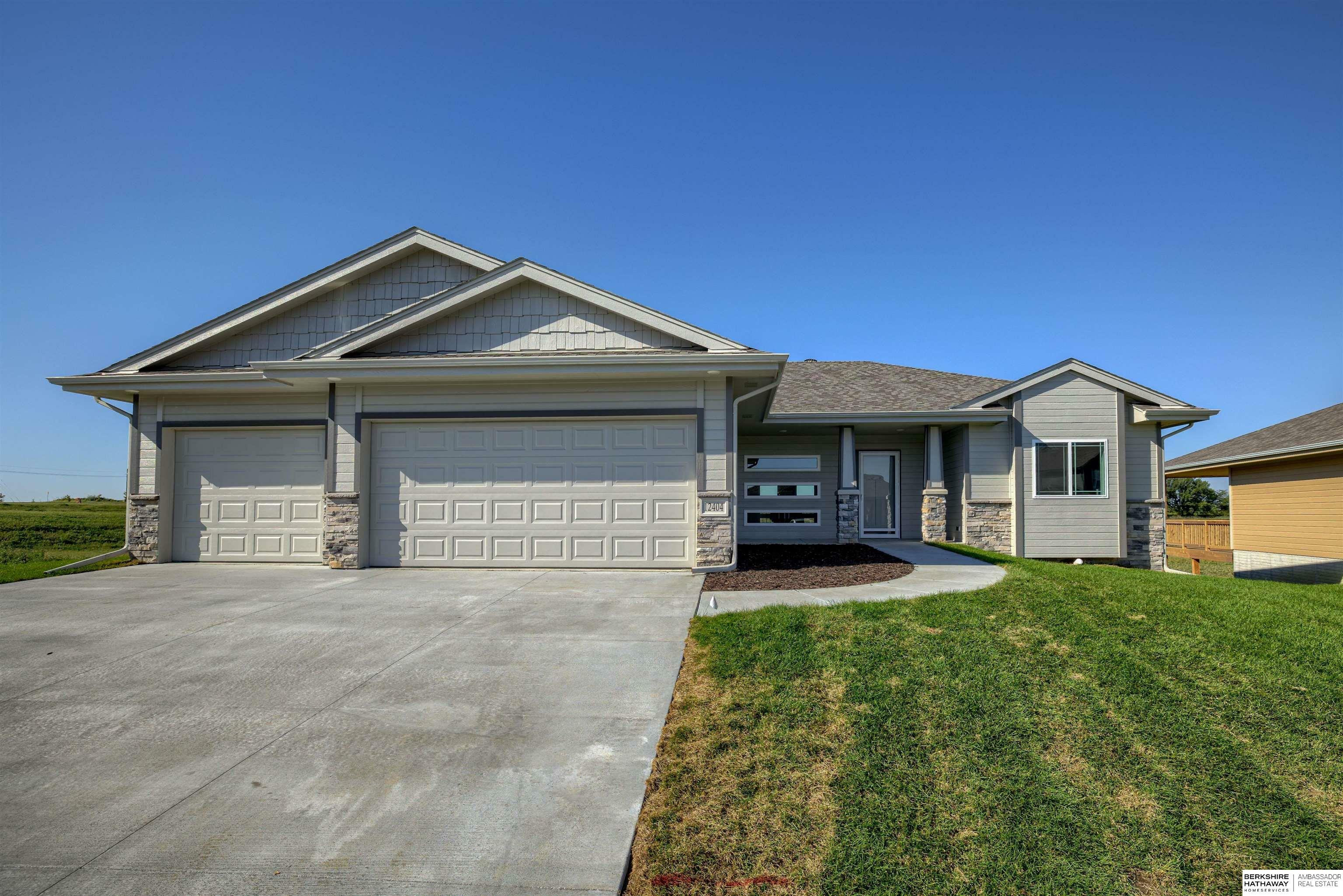 12404 Quail Drive  Bellevue NE 68123 photo