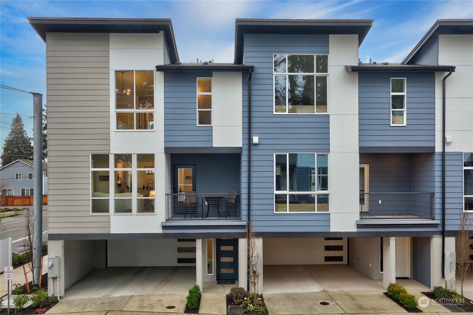 Property Photo: 13710 Ash Way B1 WA 98204