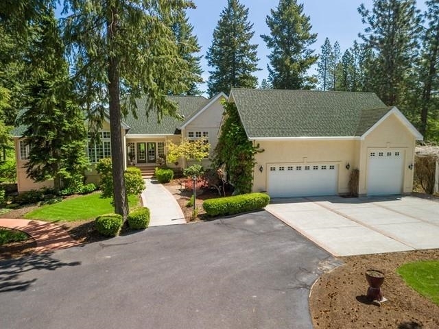 Property Photo: 4911 E Silver Spurs Ln WA 99217