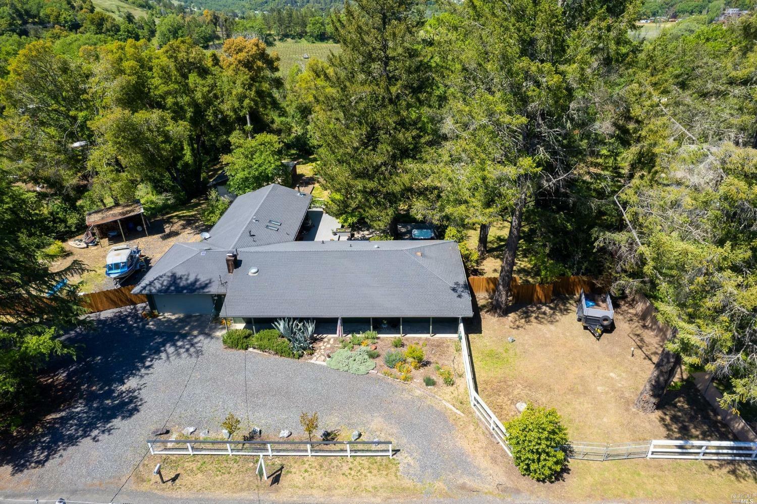 Property Photo: 1050 Bel Arbres Drive CA 95470
