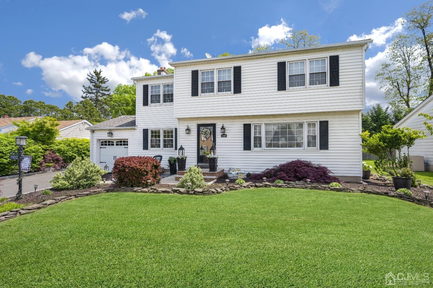Property Photo:  1102 Hazelwood Avenue  NJ 08846 