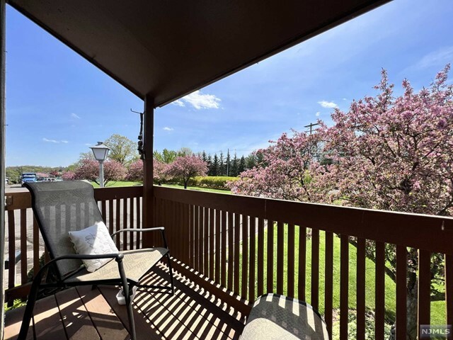 Property Photo:  250 Ridgedale Avenue Z2  NJ 07932 