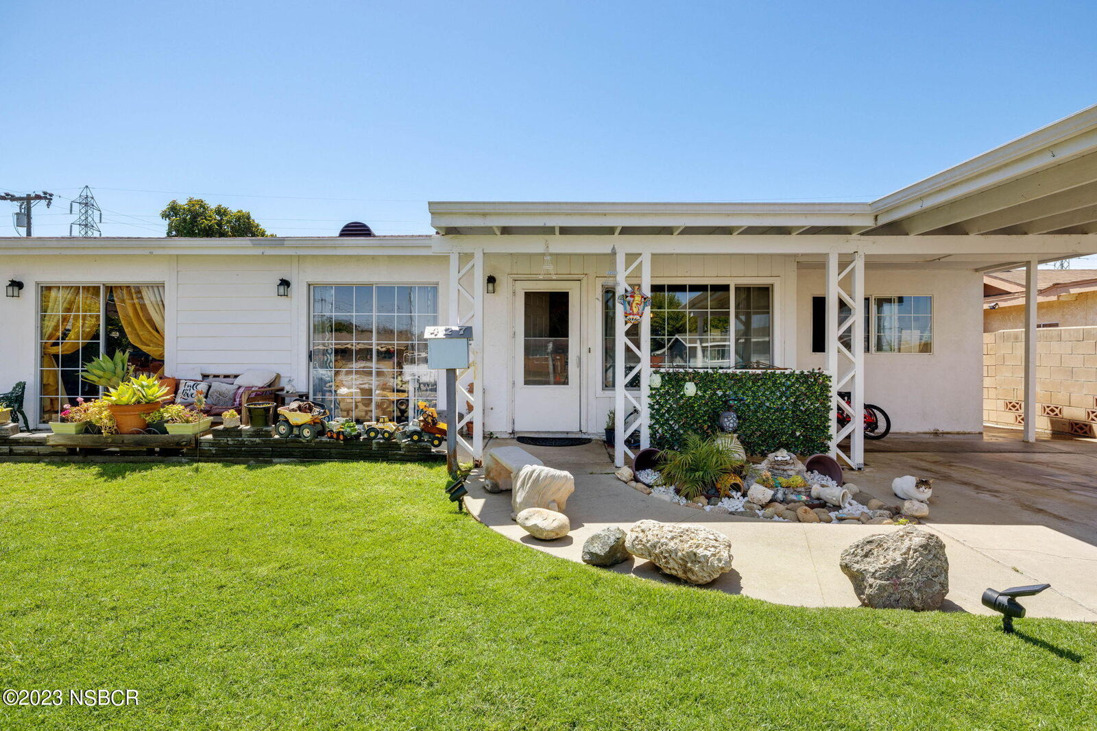 Property Photo:  427 N Depot Street  CA 93458 